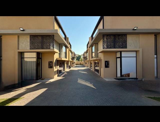 4 BEDROOM PROPERTY TO RENT IN HOUGHTON ESTATE